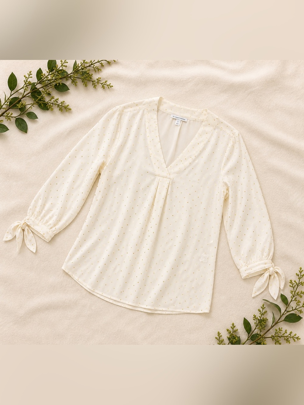 41 Hawthorn Cream Gold Dot Blouse | Tie Sleeve V-Neck Top Small